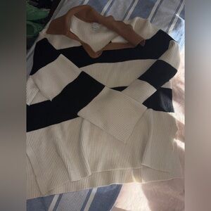 Target Striped Collared Knit Sweater Women’s L – Stretched / Flawed